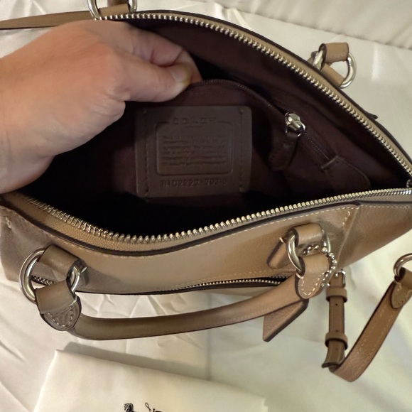 Coach Tan Leather Purse - Picture 10 of 11